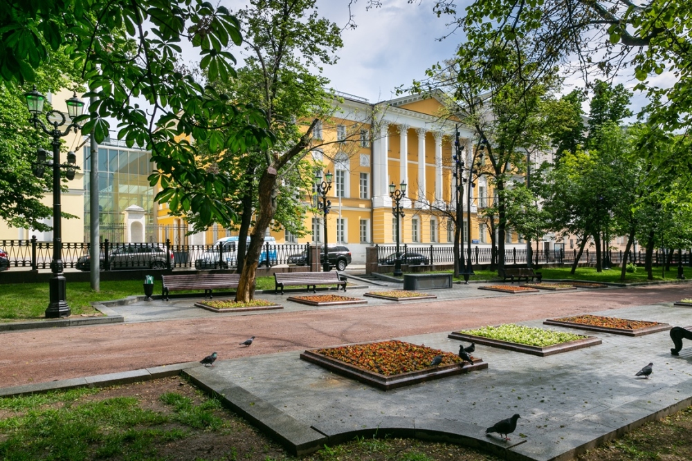 ICEF relocation to campus at Pokrovsky Boulevard