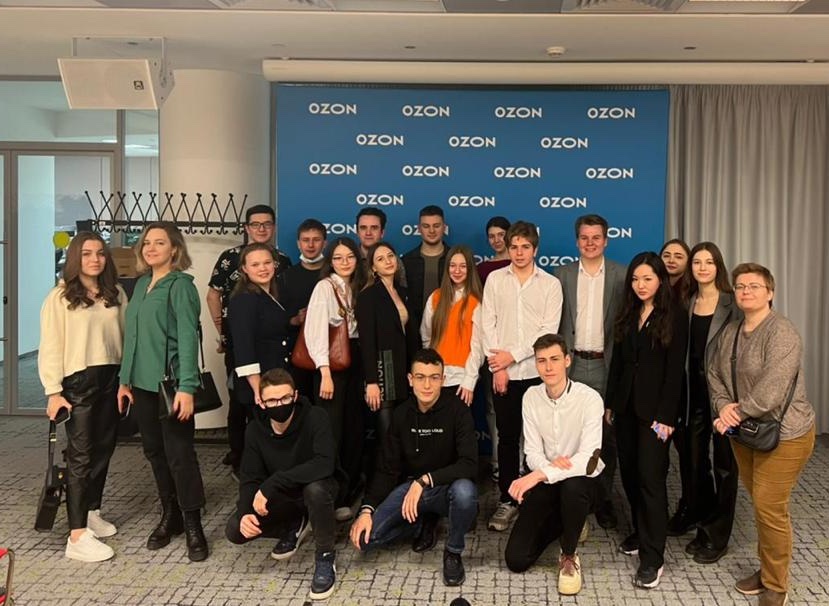 ICEF Students Welcomed in the Office of Ozon Fintech